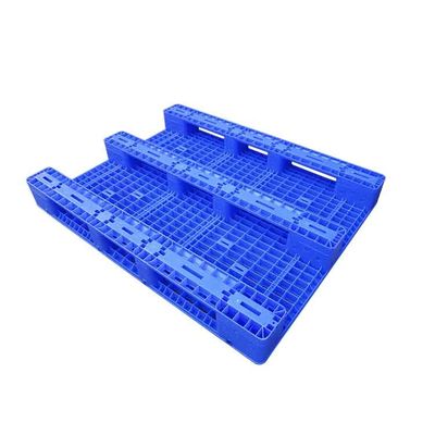 1500kg HDPE Op zwaar werk berekende Kunststof Pallets 1.4*1.1m Drie Steunbalken van de Agenten Kunststof Pallet